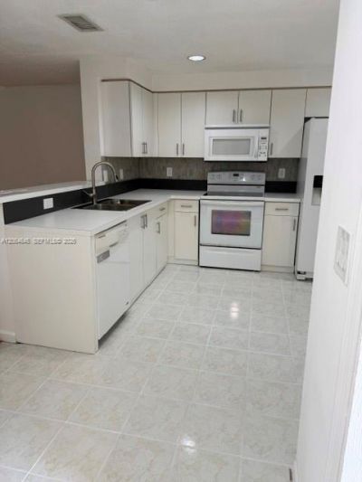 1531 Barcelona Way , Unit 3-30, Weston, FL 33327 Photo