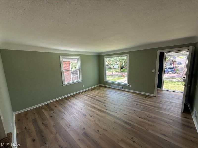 8314 Vineyard Avenue , Cleveland, OH 44105 Photo 10