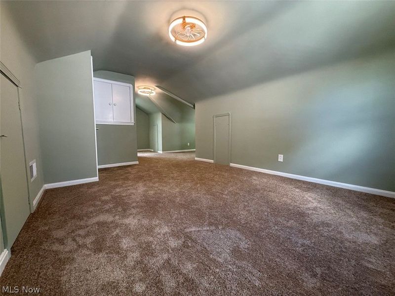 8314 Vineyard Avenue , Cleveland, OH 44105 Photo 45
