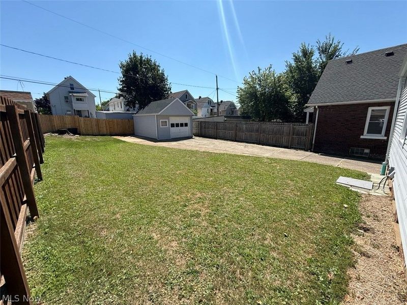 8314 Vineyard Avenue , Cleveland, OH 44105 Photo 5