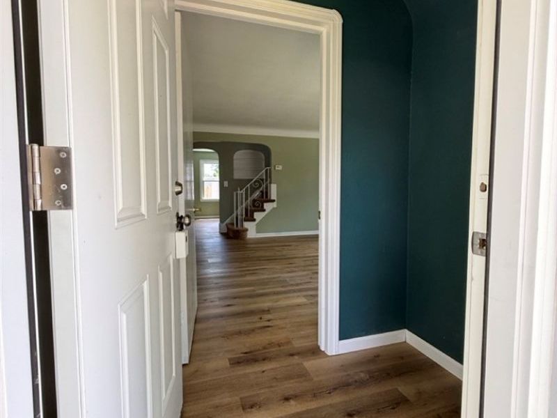8314 Vineyard Avenue , Cleveland, OH 44105 Photo 7