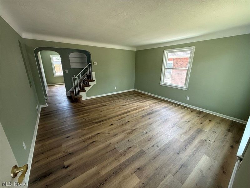 8314 Vineyard Avenue , Cleveland, OH 44105 Photo 8