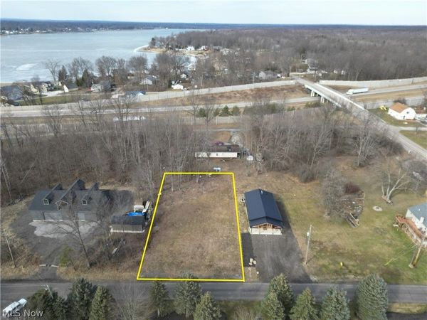 Milton Avenue , Lake Milton, OH 44429