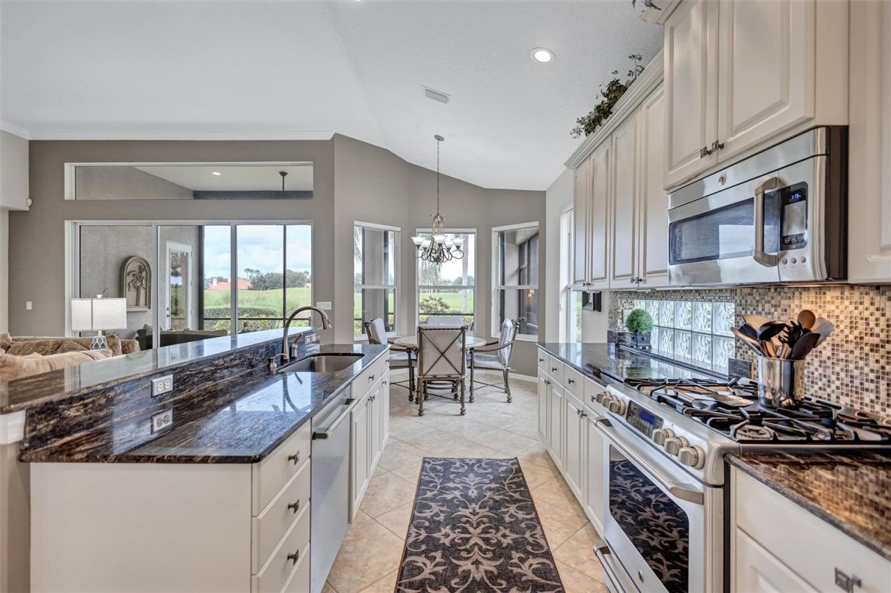 7163 Sandhills Place, Lakewood Ranch, FL 34202 Photo