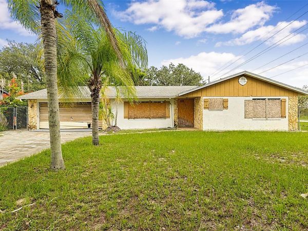4830 COCO PALM DRIVE , SEBRING, FL 33870