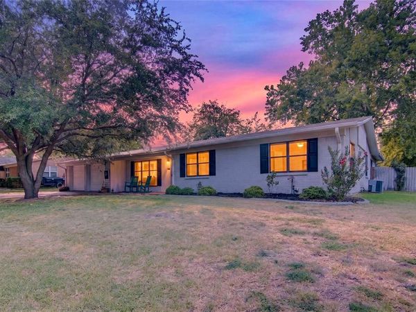 807 W Elizabeth Drive, Robinson, TX 76706