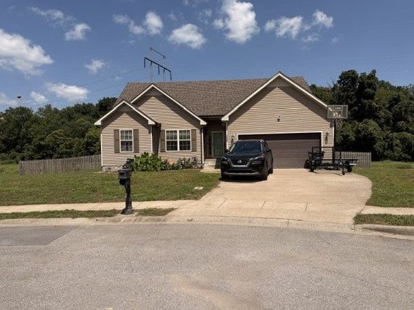 1312 Morstead Dr , Clarksville, TN 37042