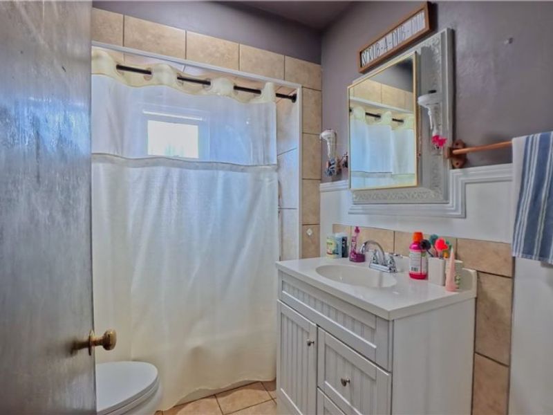 1817 Idaho Avenue , East Liverpool, OH 43920 Photo 12