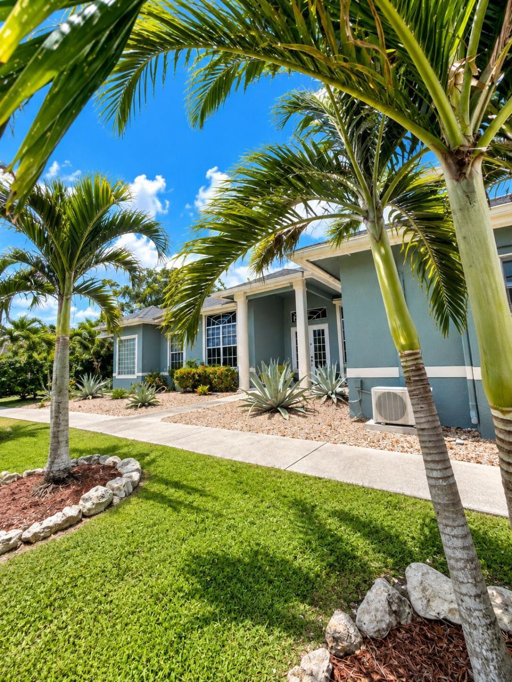 15057 60th Place N, The Acreage, FL 33470 Photo