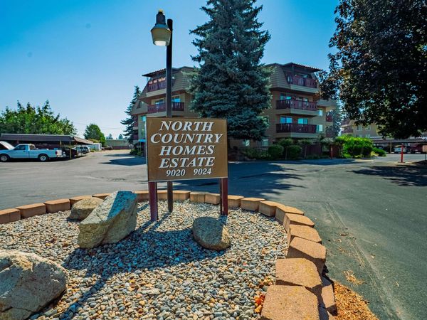 9020 N Country Homes Blvd, Spokane, WA 99218