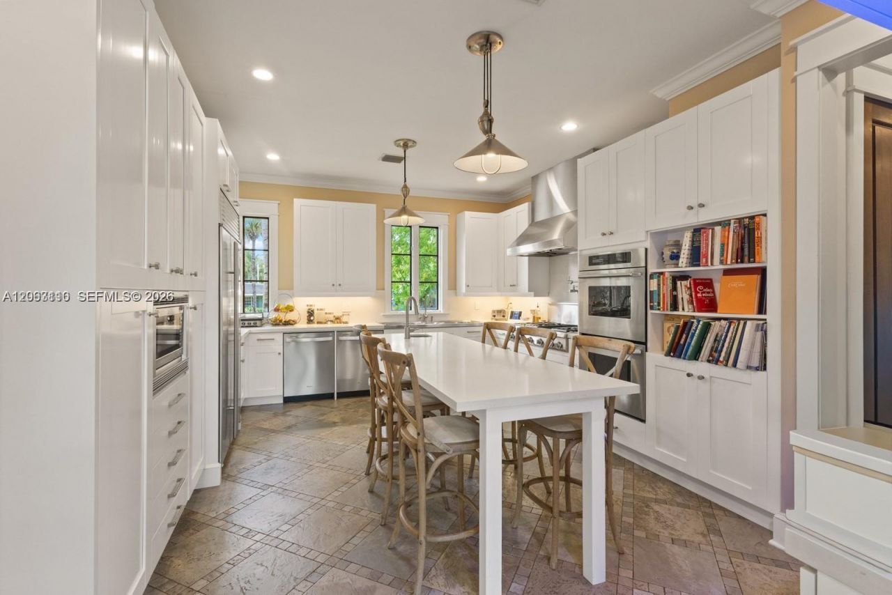 685 Harbor Ln , Key Biscayne, FL 33149 Photo