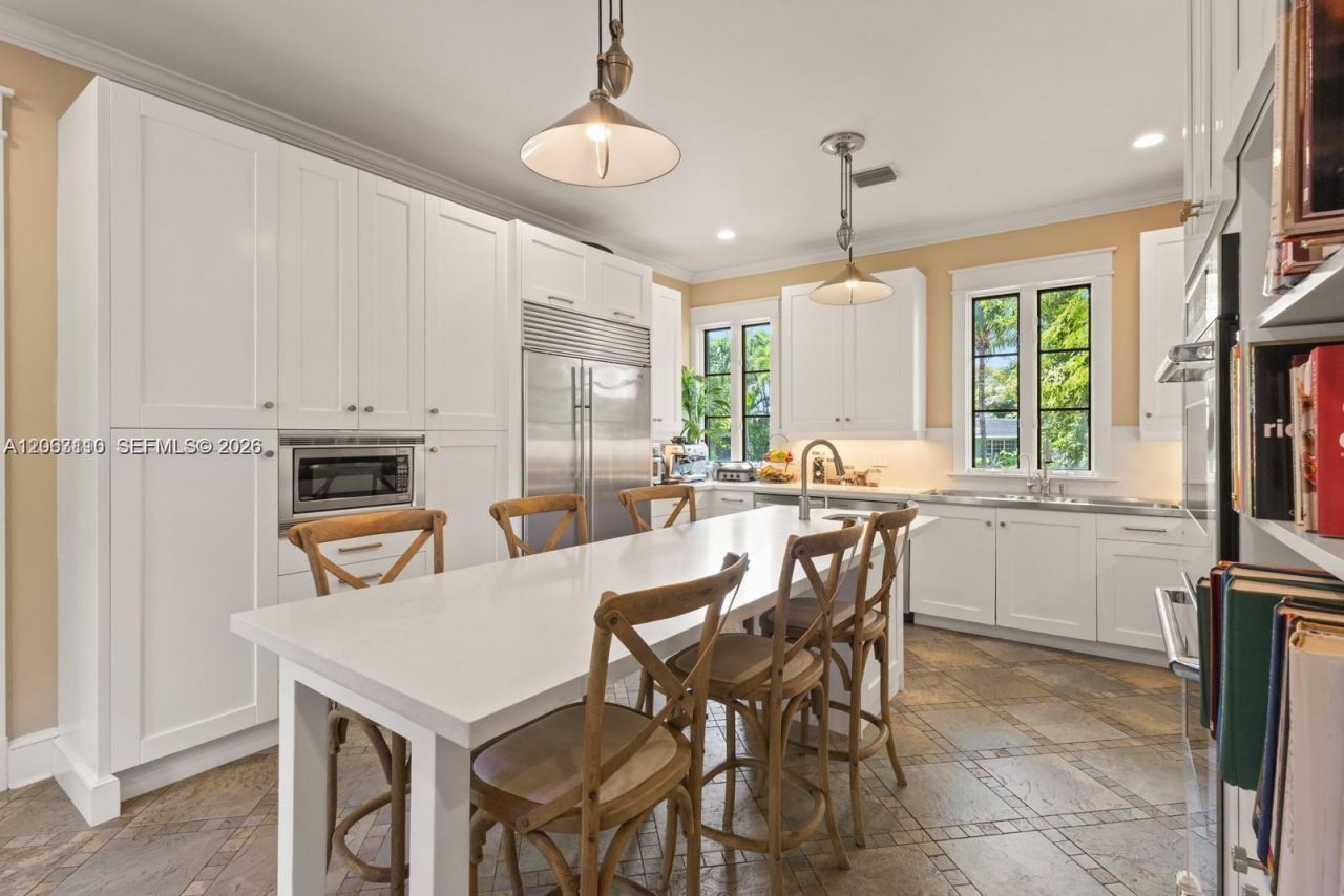 685 Harbor Ln , Key Biscayne, FL 33149 Photo