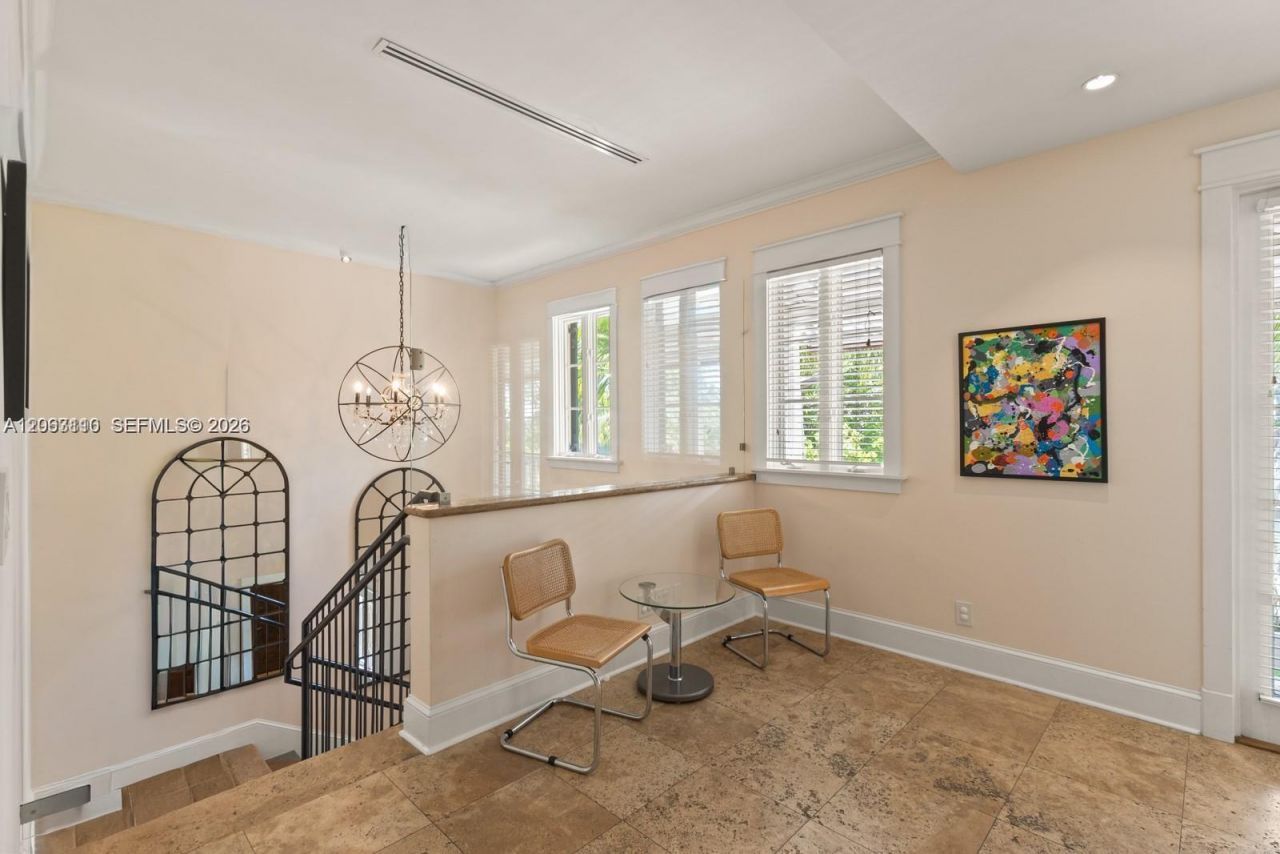 685 Harbor Ln , Key Biscayne, FL 33149 Photo