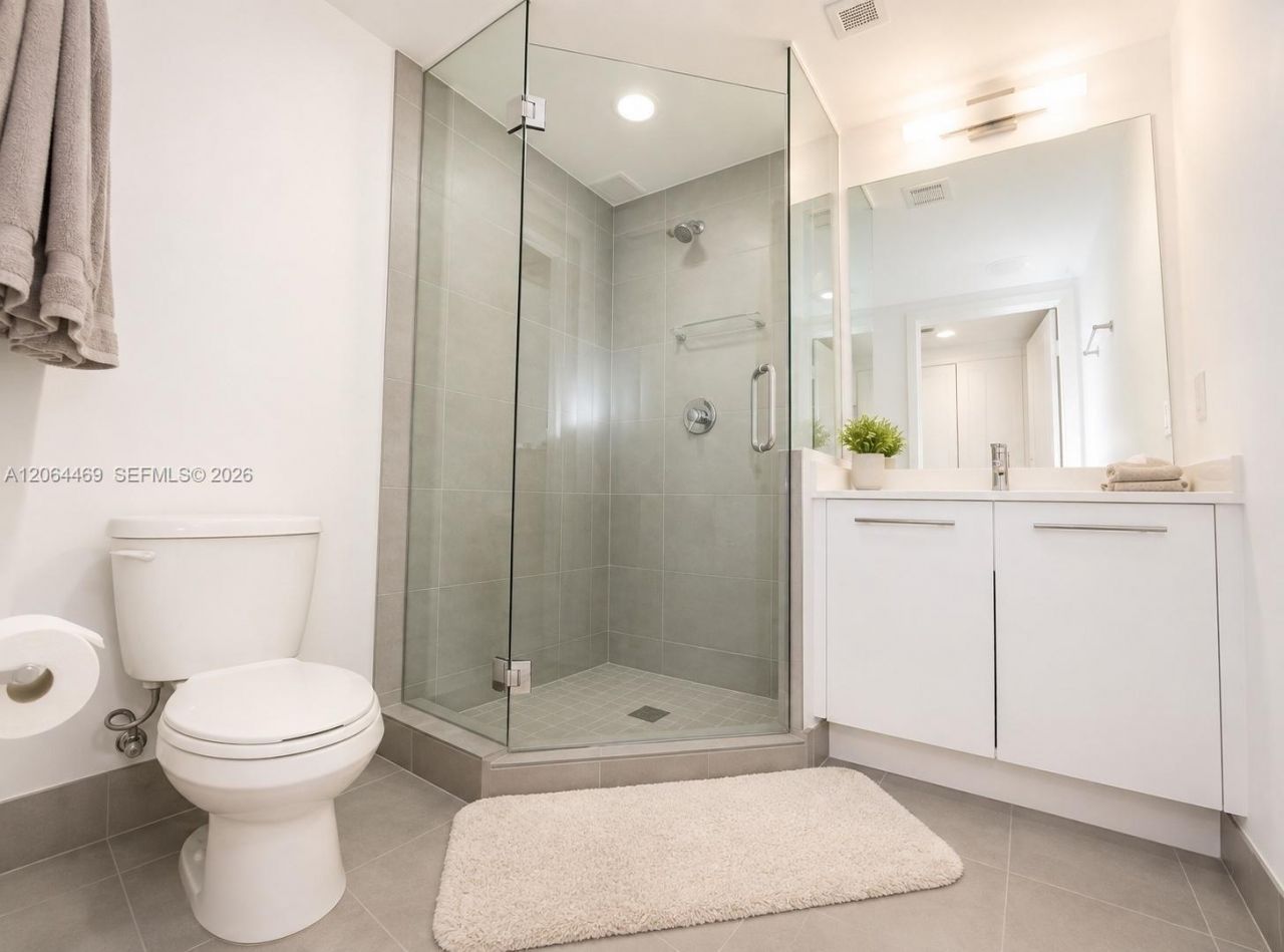 92 SW 3rd St , Unit 1210, Miami, FL 33130 Photo