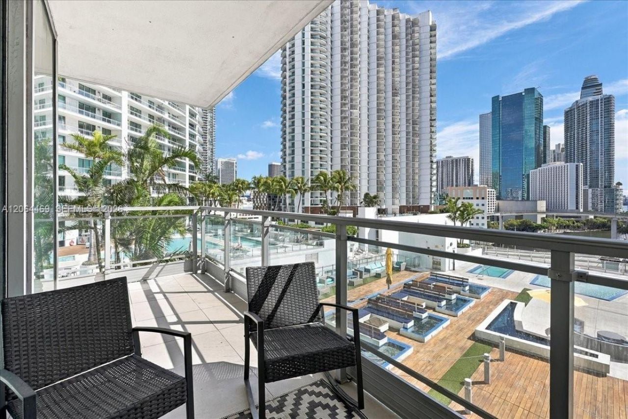 92 SW 3rd St, Unit 1210, Miami, FL 33130 Photo