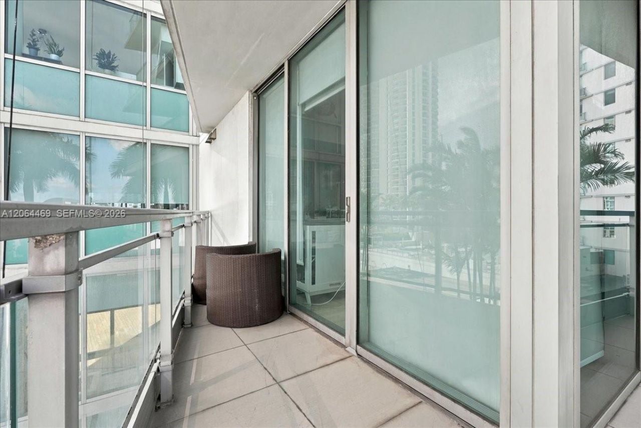 92 SW 3rd St, Unit 1210, Miami, FL 33130 Photo