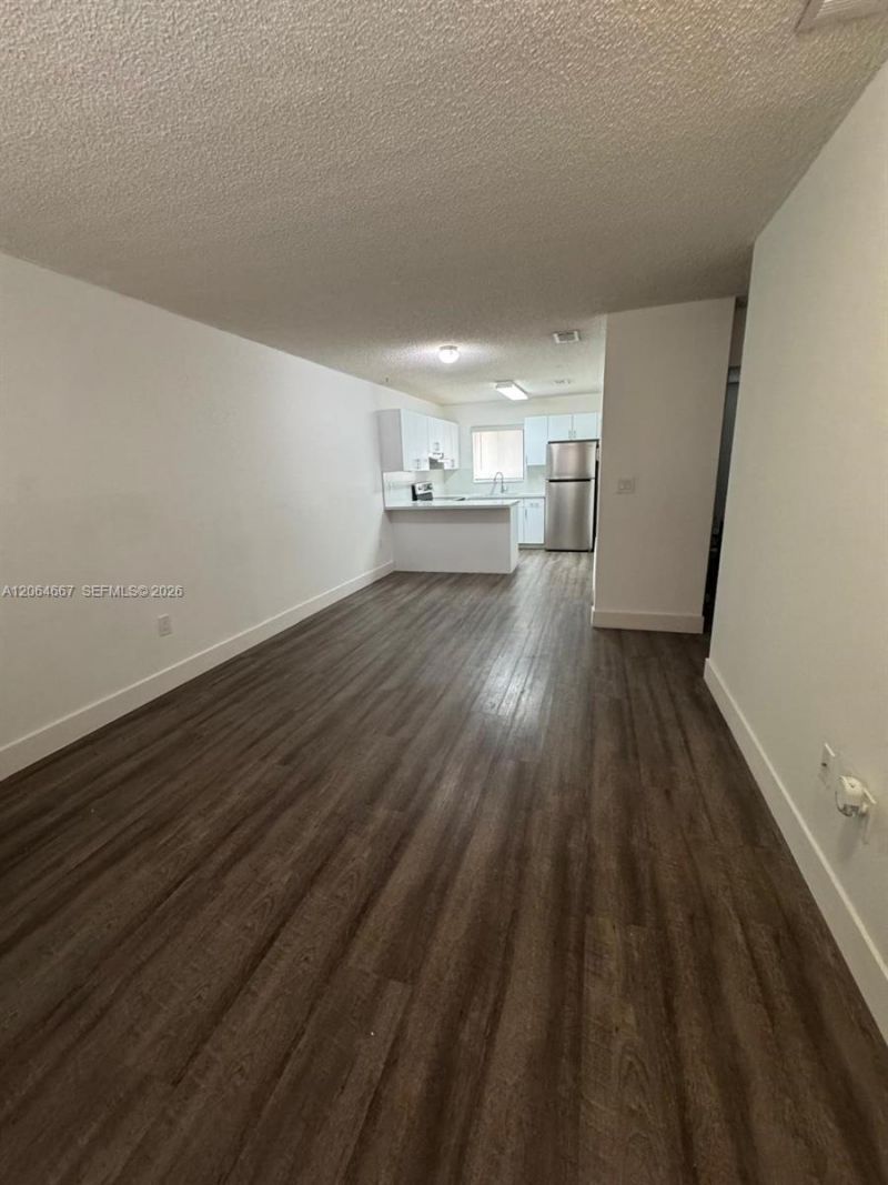 6375 W 22nd Ct , Unit 204, Hialeah, FL 33016 Photo