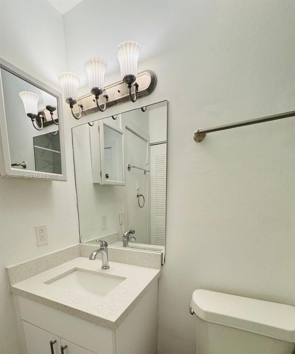 6375 W 22nd Ct , Unit 204, Hialeah, FL 33016 Photo