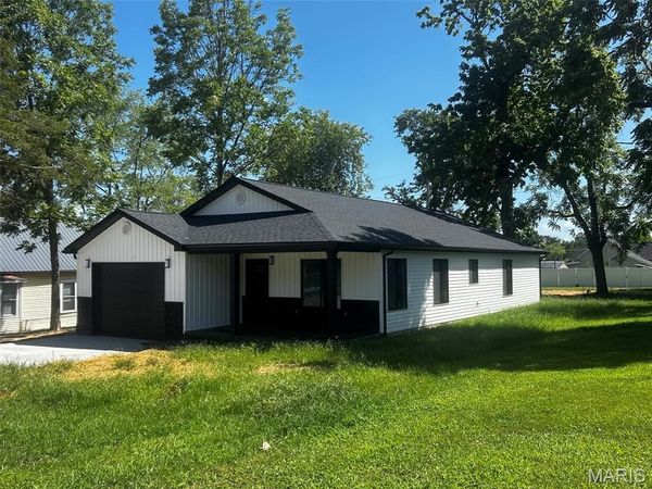 608 Monroe Street , Desloge, MO 63601