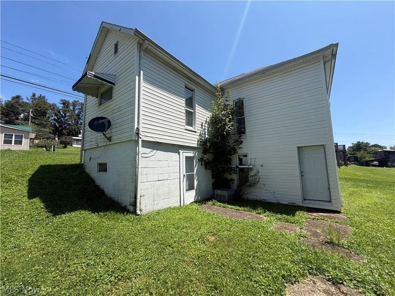 317 W Cross Street , Summerfield, OH 43788 Photo 10