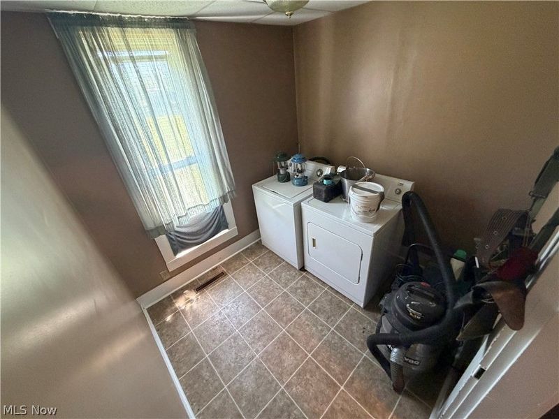 317 W Cross Street , Summerfield, OH 43788 Photo 19