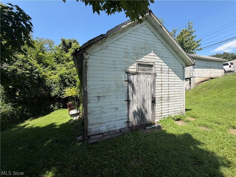 317 W Cross Street , Summerfield, OH 43788 Photo 7