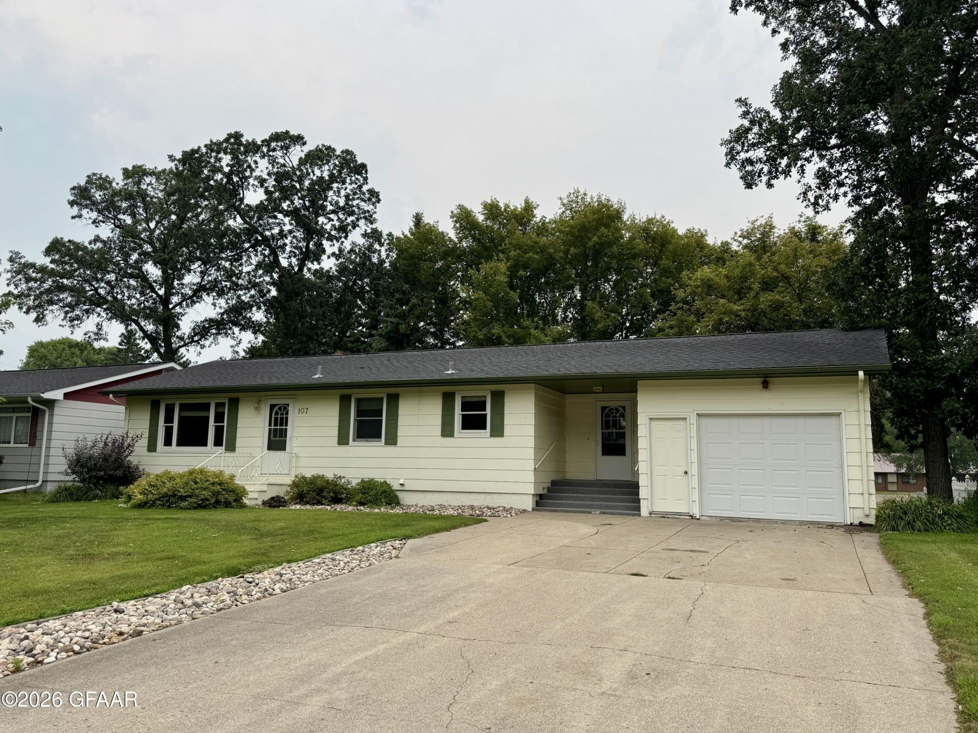 107 BEDROCK Lane  primary photo