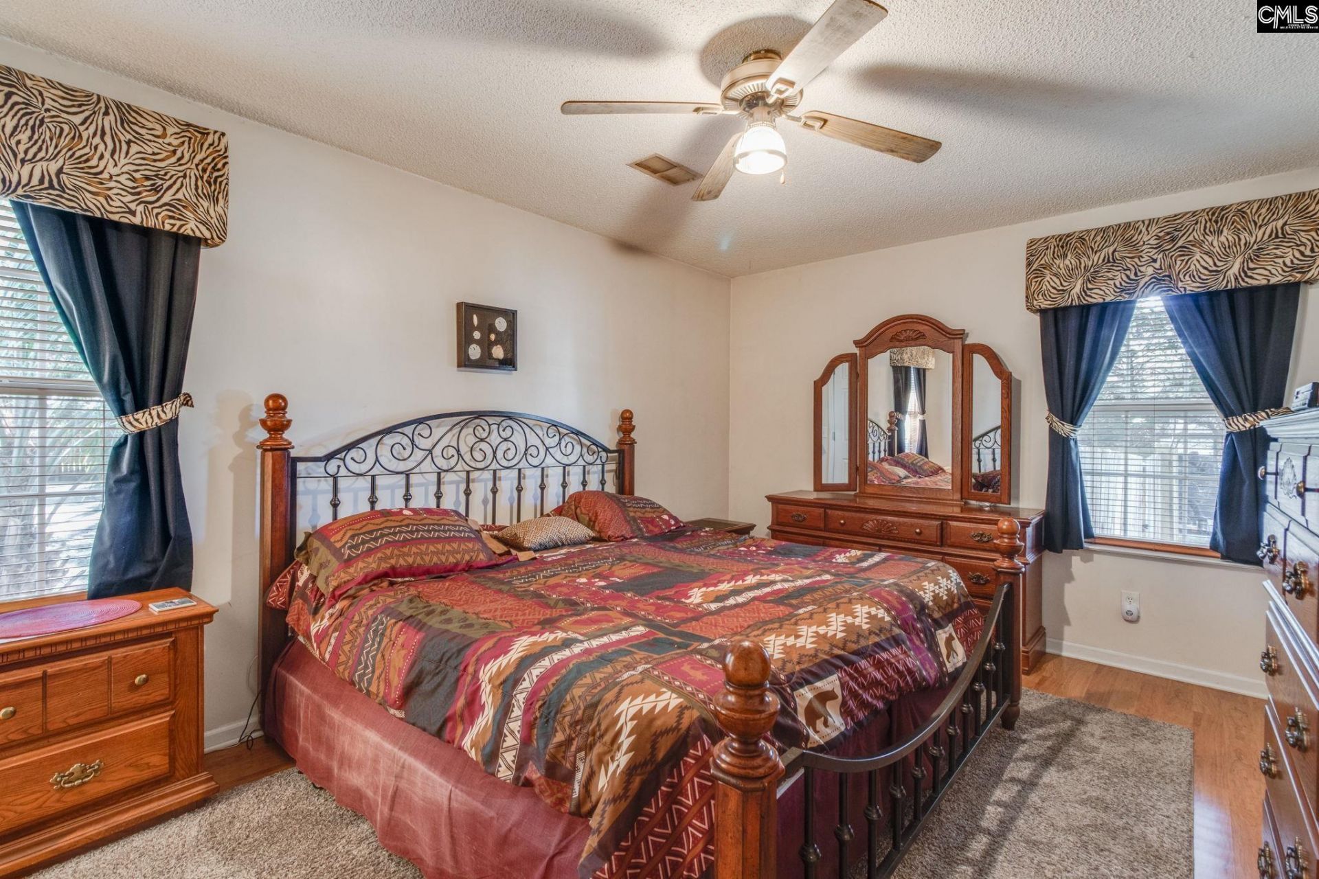 8 Brentwood Drive  Photo 13