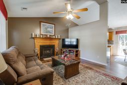 8 Brentwood Drive  photo 4