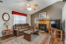 8 Brentwood Drive  photo 4