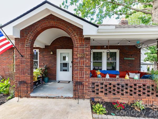 752 Fairview Road, Asheville, NC 28803
