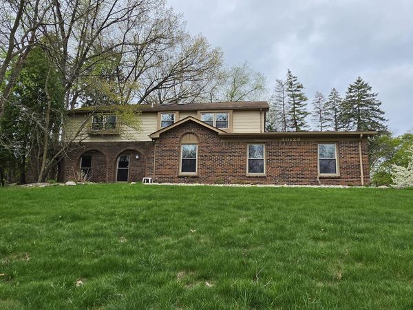 30129 Deer Run, Farmington, MI 48331