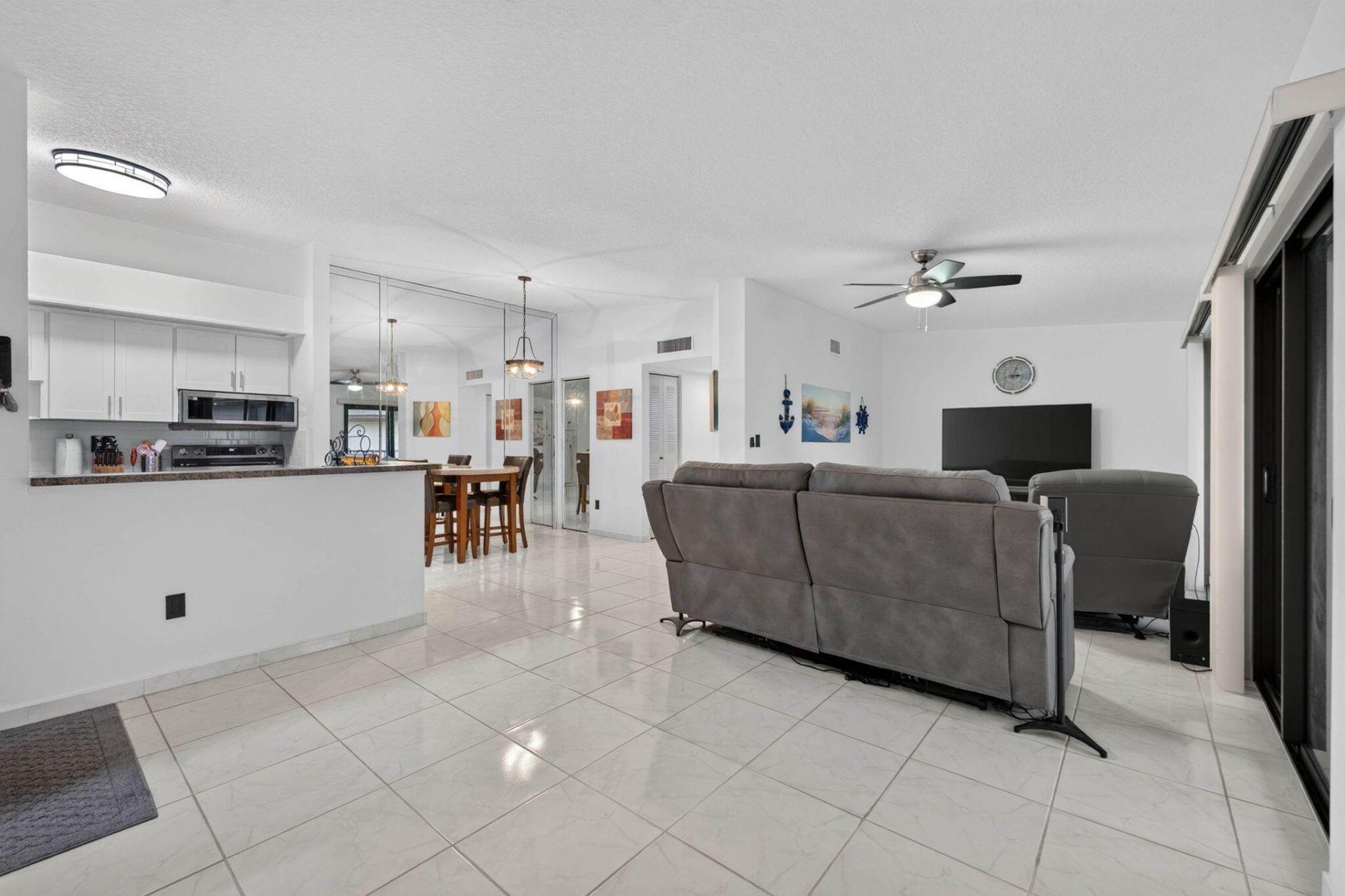 9474 S Belfort Circle, Unit 206, Tamarac, FL 33321 Photo