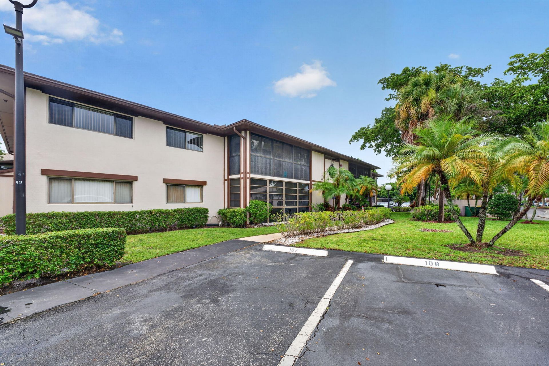 9474 S Belfort Circle, Unit 206, Tamarac, FL 33321 Photo