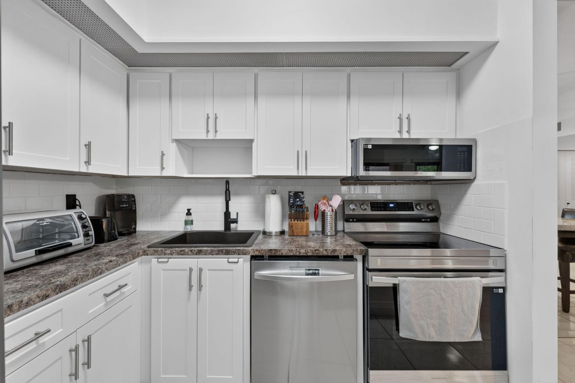 9474 S Belfort Circle, Unit 206, Tamarac, FL 33321 Photo