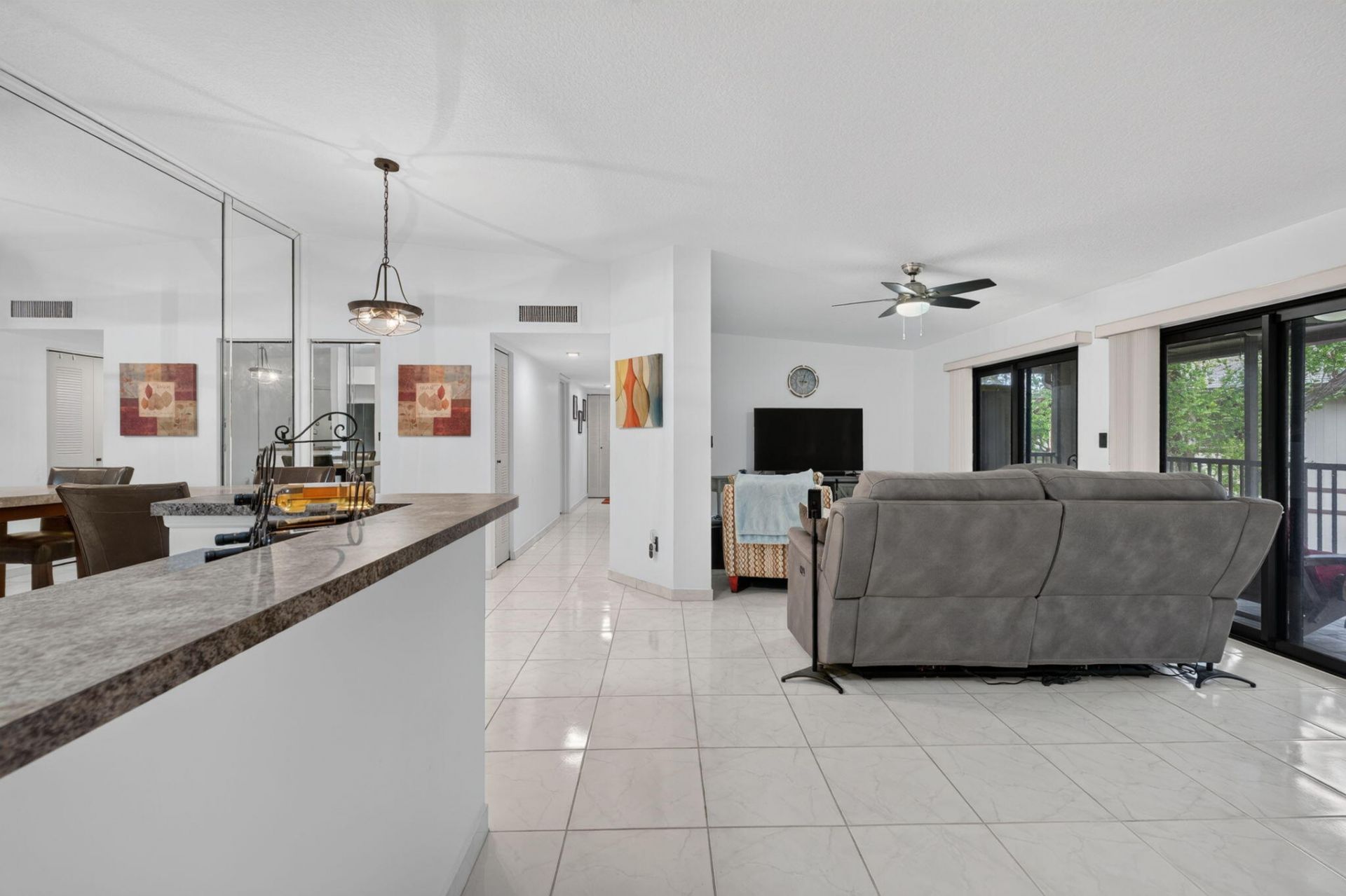 9474 S Belfort Circle, Unit 206, Tamarac, FL 33321 Photo
