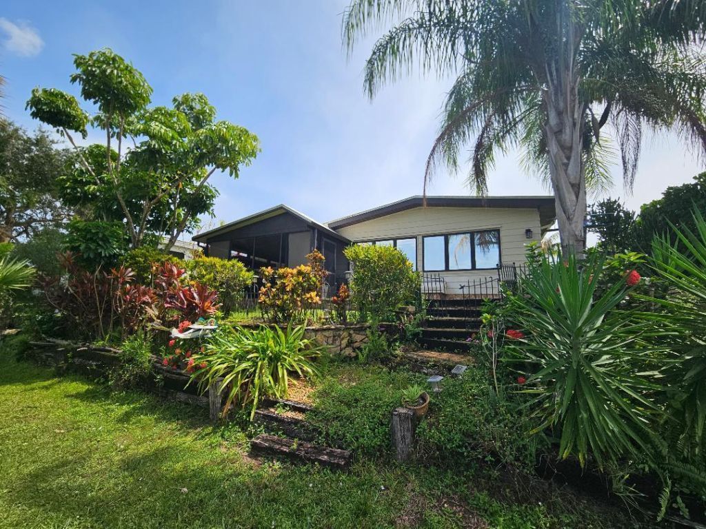 7680 SE Shenandoah Drive, Hobe Sound, FL 33455 Photo