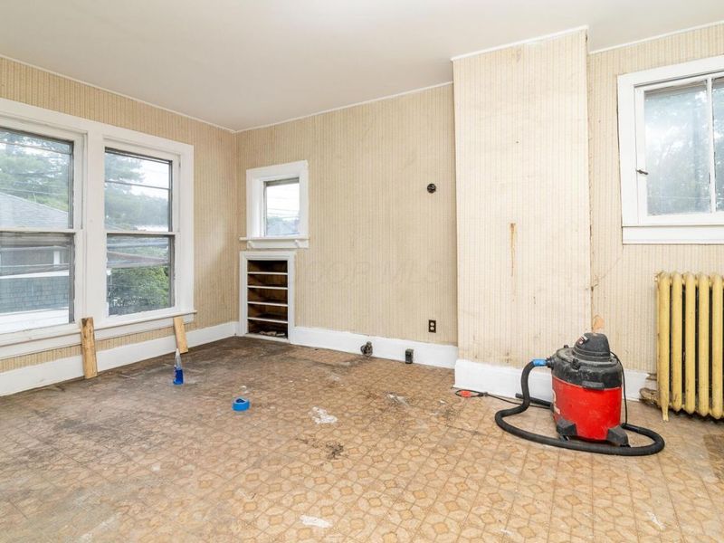 143 W Central Avenue , Delaware, OH 43015 Photo 26