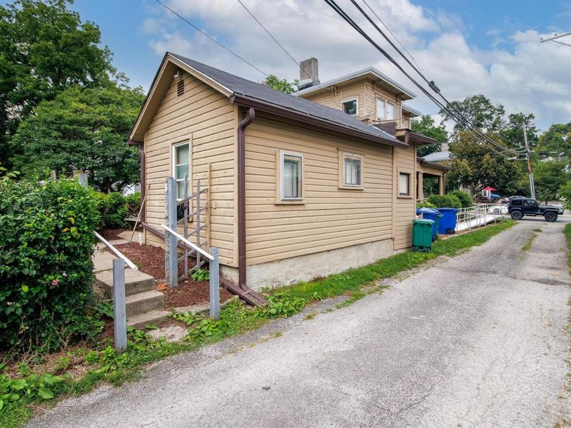 143 W Central Avenue , Delaware, OH 43015 Photo 42