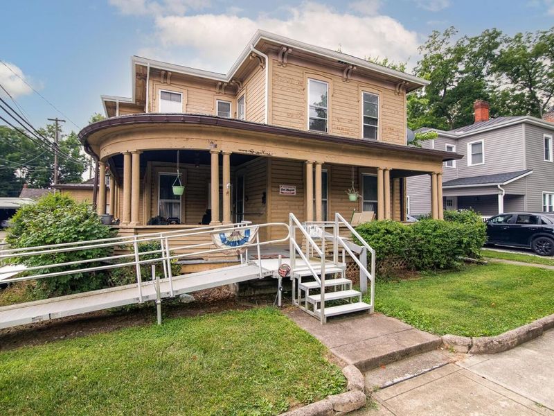 143 W Central Avenue , Delaware, OH 43015 Photo 5