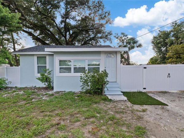 8714 N BLVD , TAMPA, FL 33604