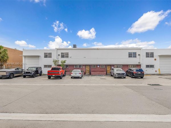 7725 W 2nd Court , Hialeah, FL 33014