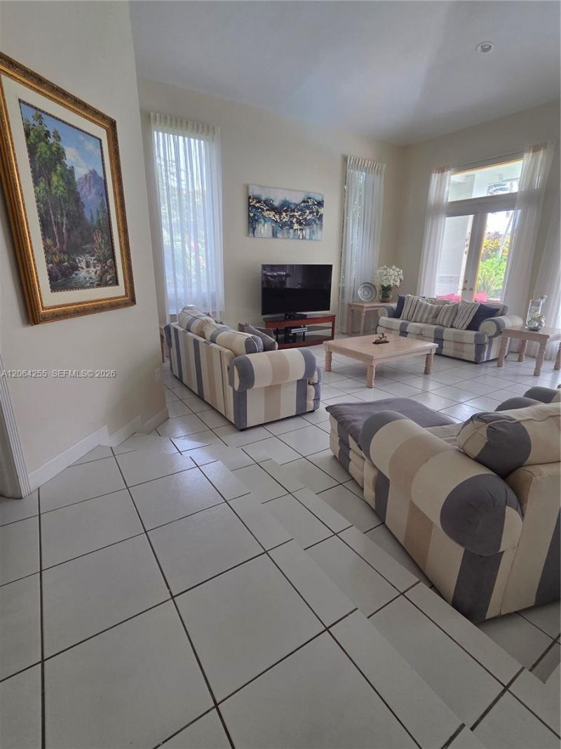 8235 SW 85th Ter, Miami, FL 33143 Photo