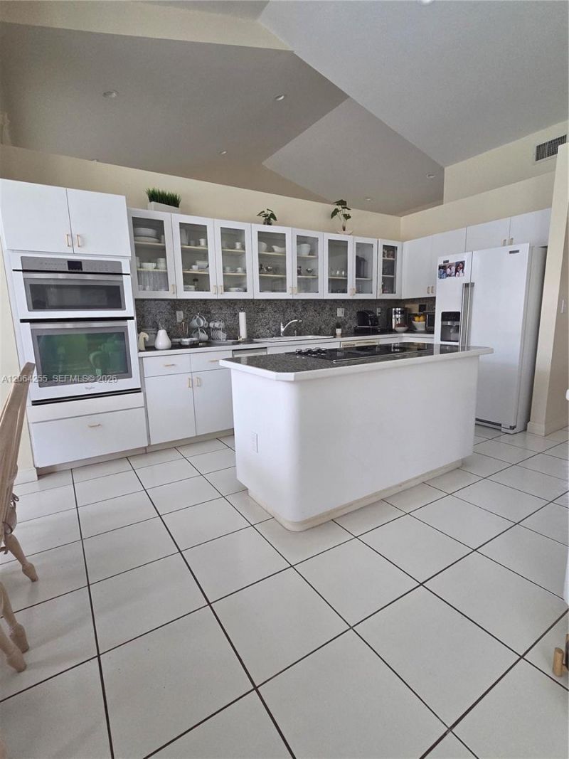 8235 SW 85th Ter, Miami, FL 33143 Photo