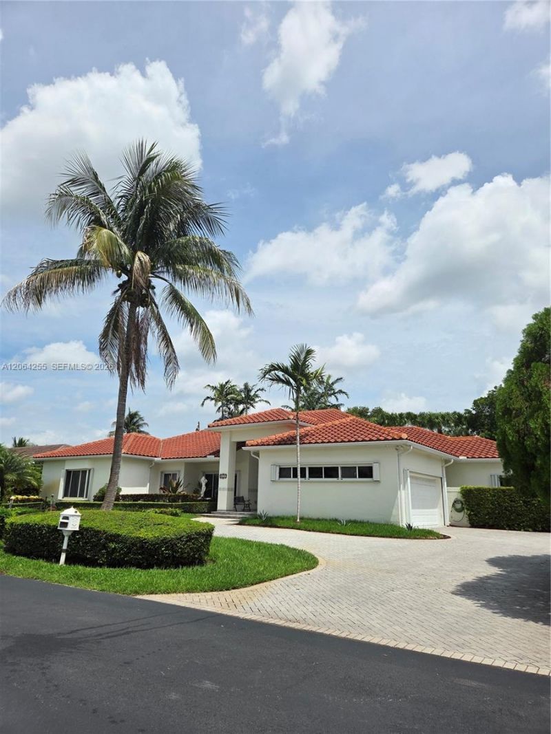 8235 SW 85th Ter, Miami, FL 33143 Photo