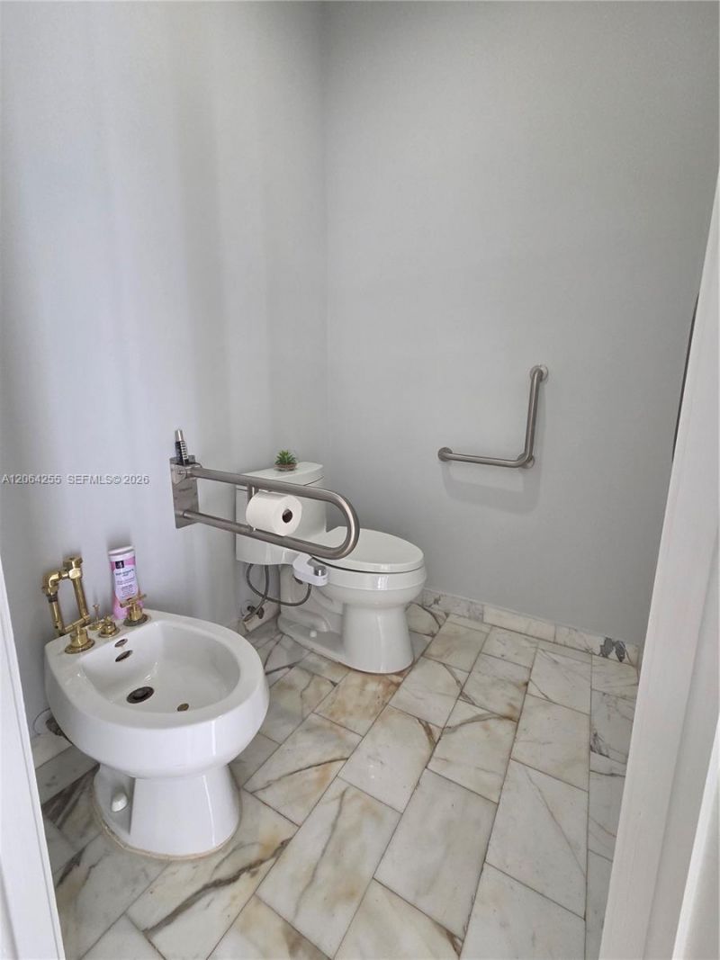 8235 SW 85th Ter, Miami, FL 33143 Photo