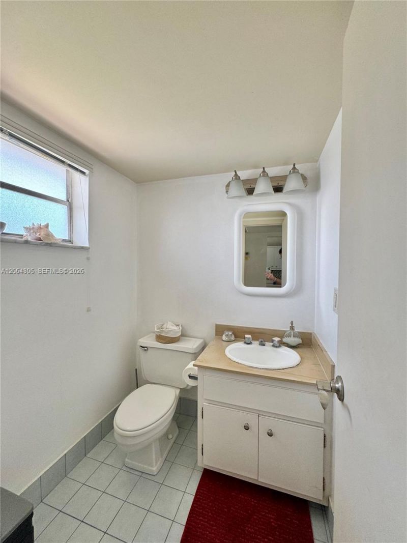 100 Edgewater Dr, Unit 305, Coral Gables, FL 33133 Photo