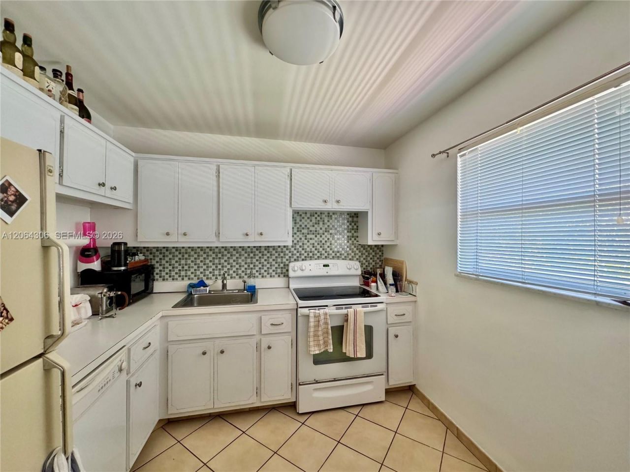 100 Edgewater Dr, Unit 305, Coral Gables, FL 33133 Photo