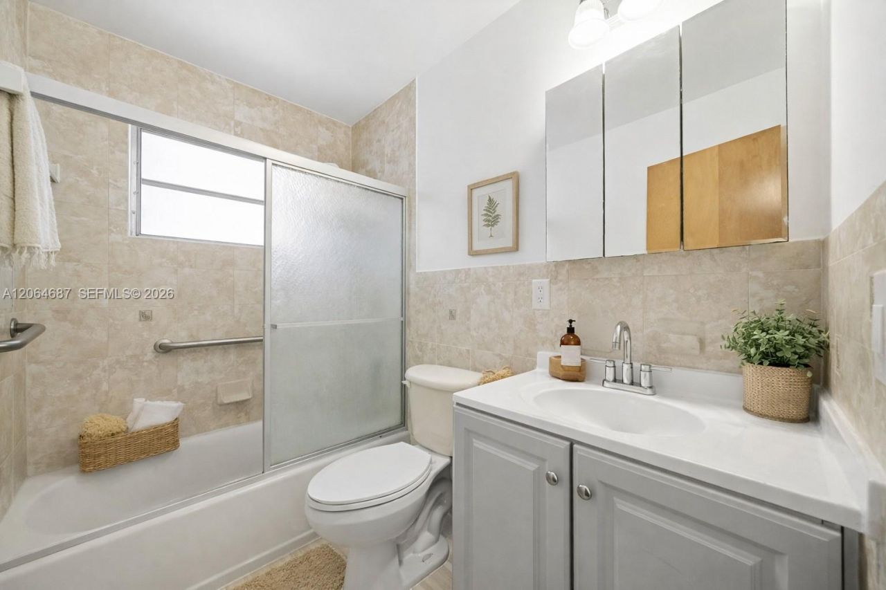 1781 SW 13th St, Miami, FL 33145 Photo