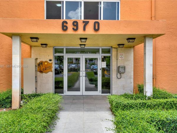 6970 NW 186th St , Unit 3-409A, Hialeah, FL 33015